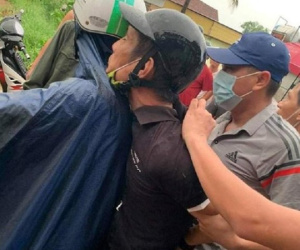 Nghi phạm chém ngang cổ bạn vì mâu thuẫn khai gì?