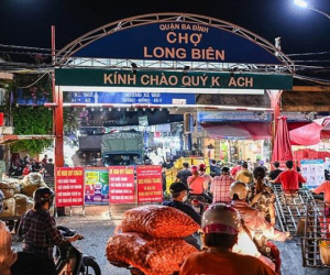 Hơn 300 tiểu thương chợ Long Biên âm tính lần 1 với SARS-CoV-2
