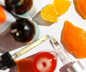 Những công dụng giúp vitamin C trở thành 'thần dược' của làn da