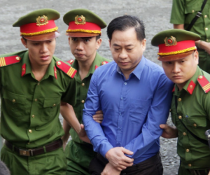 Truy tố nguyên phó tổng cục trưởng Nguyễn Duy Linh nhận hối lộ 5 tỉ đồng
