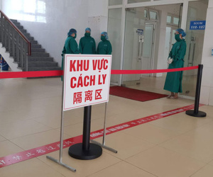 Chủ tịch UBND xã bắt người vừa mổ về đi cách ly tập trung