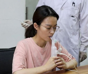 Vaccine dạng hít của Trung Quốc có hiệu quả ngang vaccine dạng tiêm