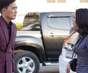 Biếu mẹ đẻ máy giặt thì bị chồng mắng 'vượt quyền', nhưng quyển sổ trong túi xách vợ rơi ra sau pha giằng co khiến anh xấu hổ