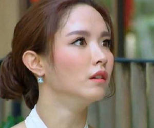 Định mua tặng mẹ chồng cũ chiếc điều hòa, bước vào phòng tôi bật khóc nhìn thứ trên bàn 