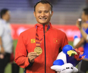 HCV SEA Games 30 của cầu thủ Trọng Hoàng được trả giá 207 triệu đồng, sẽ sớm 'biến thành' máy thở tặng bệnh nhân Covid-19
