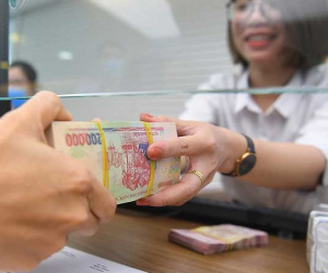 PVCombank yêu cầu F0 đang cách ly cầm sổ tiết kiệm ra quầy rút tiền, Ngân hàng nhà nước can thiệp ngay