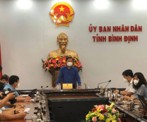 Bị phát hiện chơi golf 'lậu' giữa đại dịch, cục phó, tổng giám đốc khai là… nhân viên
