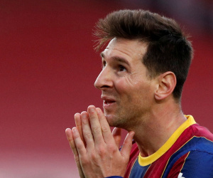CHÍNH THỨC: Barcelona tuyên bố chia tay Messi