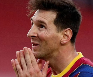 Lionel Messi sốc vì không thể ở lại Barca