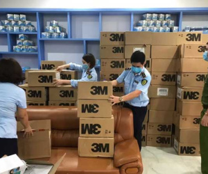 Đột kích công ty bán hơn 17.000 khẩu trang có dấu hiệu giả mạo thương hiệu 3M