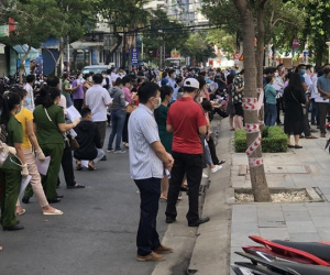 Gần 1.000 người liên quan đến tình nguyện viên tiêm vaccine mắc COVID-19