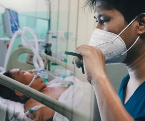 Ảnh: Theo chân bác sĩ nơi 'thành trì' cuối cùng giành lại sự sống cho các F0 nguy kịch, phải thở máy ở TP.HCM