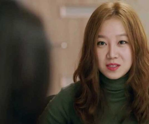 Em chồng ở nhà lười như hủi, 1h chiều mới ngủ dậy còn bịa chuyện điêu ngoa khiến tôi bị bố chồng mắng té tát