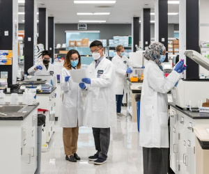 Việt Nam tuyển người thử nghiệm vắc xin có thể phòng biến thể Delta của Mỹ