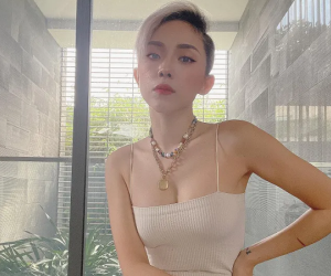 Tóc Tiên với loạt ảnh makeup đẹp lung linh lấp ló vòng 1 căng đầy
