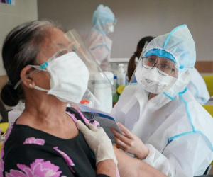 BS Bệnh viện Đại học Y Dược TP.HCM: Những loại thuốc được dùng và tuyệt đối không được dùng sau khi tiêm vắc xin Covid-19