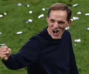 Tuchel lại thắng trong trò chơi tâm lý