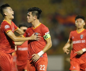 Các câu lạc bộ V.League 'sống dở, chết dở' vì VFF, VPF