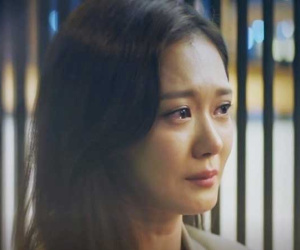 Ngay giữa lễ ăn hỏi, mẹ bạn trai cũ bỗng xuất hiện thốt ra 3 từ khiến tôi gục ngã