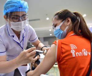 Dấu hiệu sau tiêm vắc xin AstraZeneca cho thấy cơ thể đang được bảo vệ