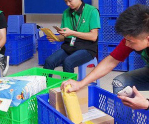 Giao hàng tiết kiệm thông báo ngừng nhận đơn tại Hà Nội, các shop kêu trời vì bị 'om' hàng