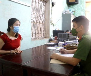 ‘Giúp đỡ’ những người khó khăn về tài chính với lãi suất ‘cắt cổ’ 56 phút trước