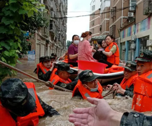 Trung Quốc: Ác mộng lũ lụt lại trỗi dậy, gần 800 hồ chứa vượt cảnh báo lũ