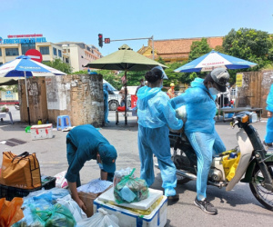 Đảm bảo nhu yếu phẩm cho người dân trong khu vực phong tỏa