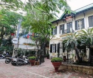 Xét nghiệm Covid-19 đối với đàn ông tử vong chưa rõ nguyên nhân tại nhà hàng ở phố Lý Thường Kiệt