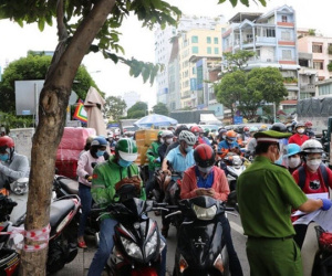 Những ngày gần đây, số ca Covid-19 mới trong cộng đồng ở TP HCM tăng, cao hơn ở khu phong tỏa