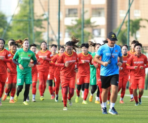 Tuyển nữ Việt Nam đấu tập với U15 nam Futsal Thái Sơn Bắc chuẩn bị cho vòng loại Asian cup