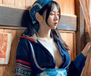 Để vòng 1 hớ hênh khi mặc đồ thổ cẩm, hot TikToker Lê Bống bị chỉ trích 'làm mất bản sắc dân tộc'