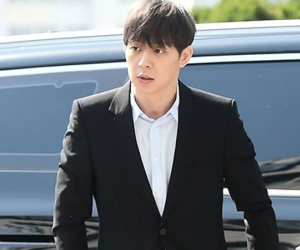 Biến căng: Park Yoochun bị công ty quản lý khởi kiện vì 'ăn cháo đá bát', quẹt thẻ công tận 2 tỷ để chiều bạn gái và nói dối trắng trợn