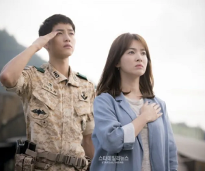 Khi các nam thần Kbiz từ chối vai chính: Gong Yoo vuột mất cơ hội sánh đôi với Song Hye Kyo