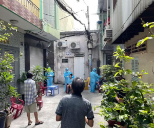 'Sắp thành 'vùng xanh', cả khu phố tôi bất ngờ thành ổ dịch Covid-19'
