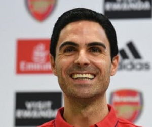 Arsenal kích hoạt liền 2 bom tấn trước đại chiến gặp Chelsea