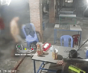 Vụ nam thanh niên vác dao chém dã man hàng xóm: Ấm ức mối thù 10 năm về trước