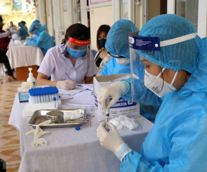 Hà Nội 'điểm danh' 8 khu vực có tỷ lệ người ho, sốt phát hiện dương tính SARS-CoV-2 cao