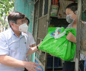 Chính phủ cấp hơn 130.000 tấn gạo hỗ trợ người dân ở 24 tỉnh thành gặp khó khăn do dịch Covid-19