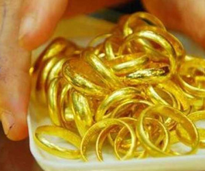 Lương 12 triệu bỏ gần 5 triệu mua vàng, bốn năm chắt bóp giờ sống ổn qua đại dịch
