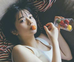 Những thói quen trước khi ngủ khiến phụ nữ già nhanh rõ rệt chỉ sau 1 đêm, sức khỏe cũng bị suy giảm đáng kể