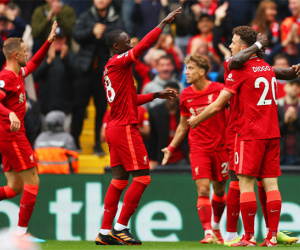Salah vô duyên, Liverpool vẫn thắng dễ Burnley