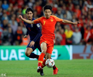 Đội tuyển Trung Quốc có 75 thành viên, được chăm sóc như thi đấu VCK World Cup