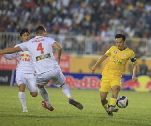 Nóng: VFF họp 'chốt' dừng V.League 2021, giao VPF xin ý kiến các CLB