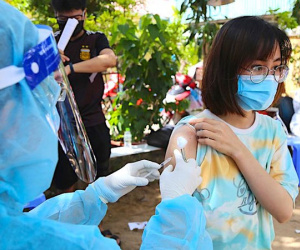 TP.HCM: Đến tận nhà dân ở 'vùng đỏ', 'vùng cam' để tiêm vaccine từ ngày 23-8