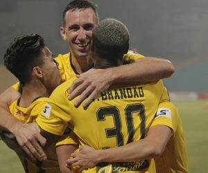 HAGL chia tay trung vệ châu Âu, nhiều CLB V.League đồng loạt thanh lý hợp đồng ngoại binh
