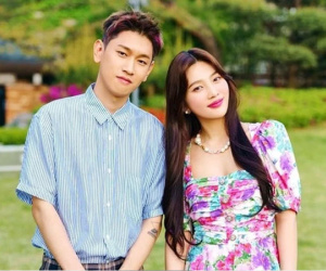 HOT: Nữ thần Joy (Red Velvet) hẹn hò nam ca sĩ Goblin