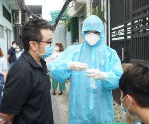 TP.HCM: Hướng dẫn người dân tự test nhanh COVID-19 tại nhà