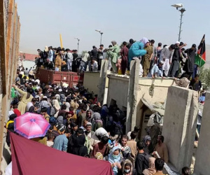 Afghanistan: Vụ đọ súng chớp nhoáng và thời hạn chót cho Tổng thống Biden