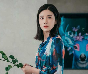 Bố mẹ vợ lên chơi, chồng tuyên bố 'nhà không phải cái chợ', nhưng anh ta liền 'tắt điện' với pha xử lý cứng rắn của cô vợ
